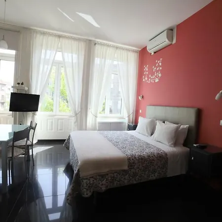 Pinho Apartments, And