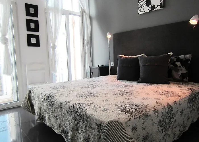 Pinho Apartments, And