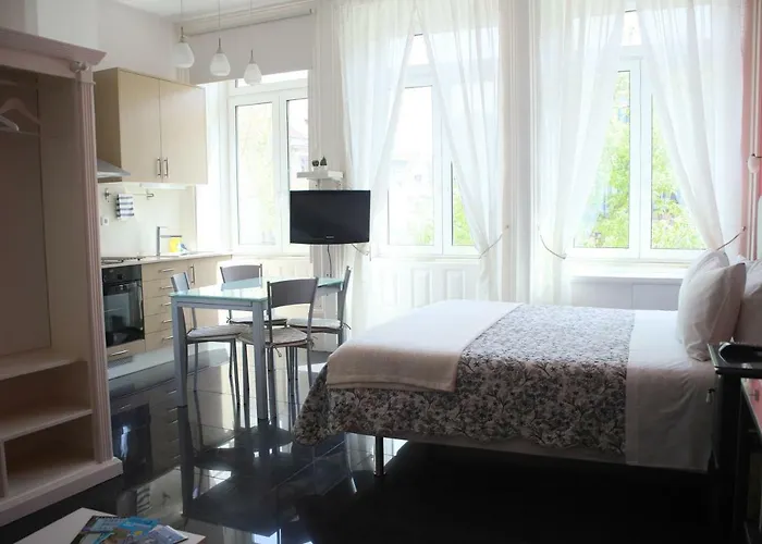 Gasthof Pinho Apartments, And