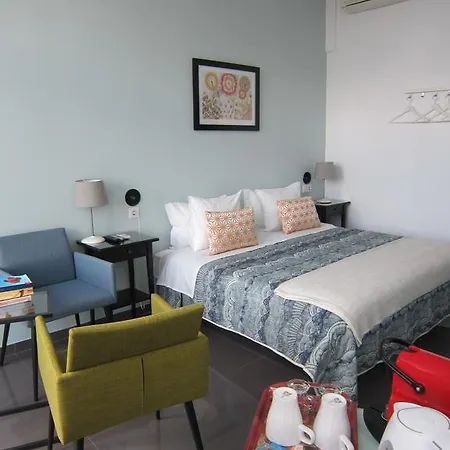 Pinho Apartments, And ゲストハウス 3*