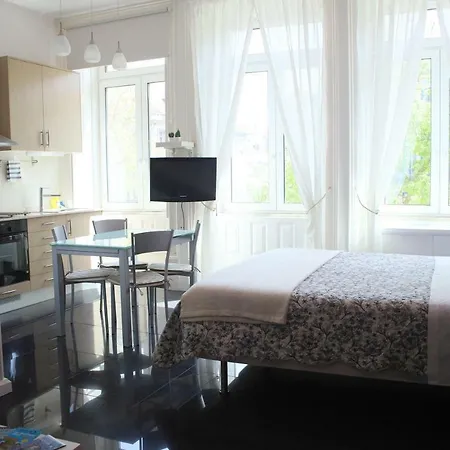 Pensjonat Pinho Apartments, And