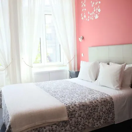 Pinho Apartments, And