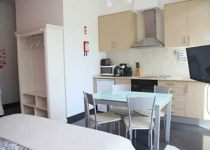 Konukevi Pinho Apartments, And Porto