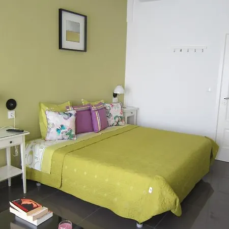 Pinho Apartments, And ゲストハウス 4*